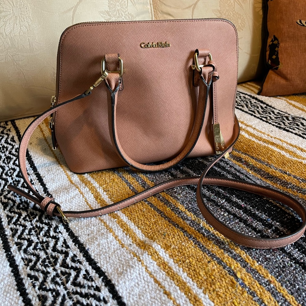 Calvin Klein convertible crossbody handbag in pink